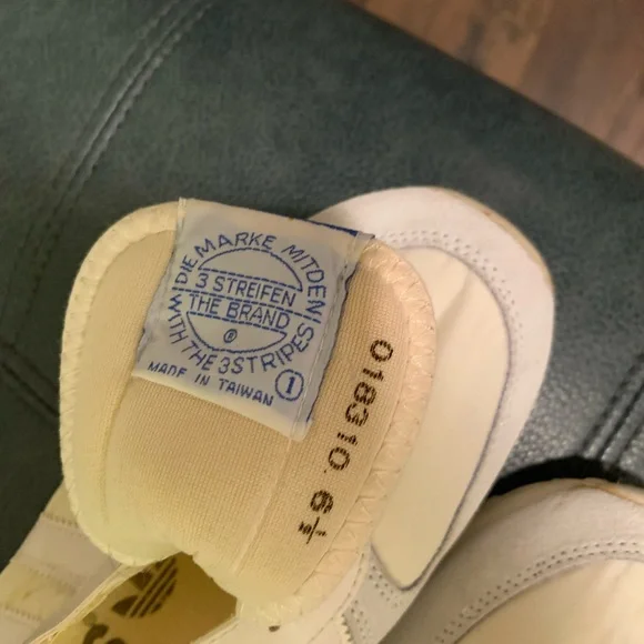 Adidas Off-White  Vintage Jupiter Sneakers with Subtle Blue Details - Picture 3 of 10